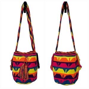 Colombia Wayuu Tribe Hand Knitted Mochila Fringe Bucket Bag